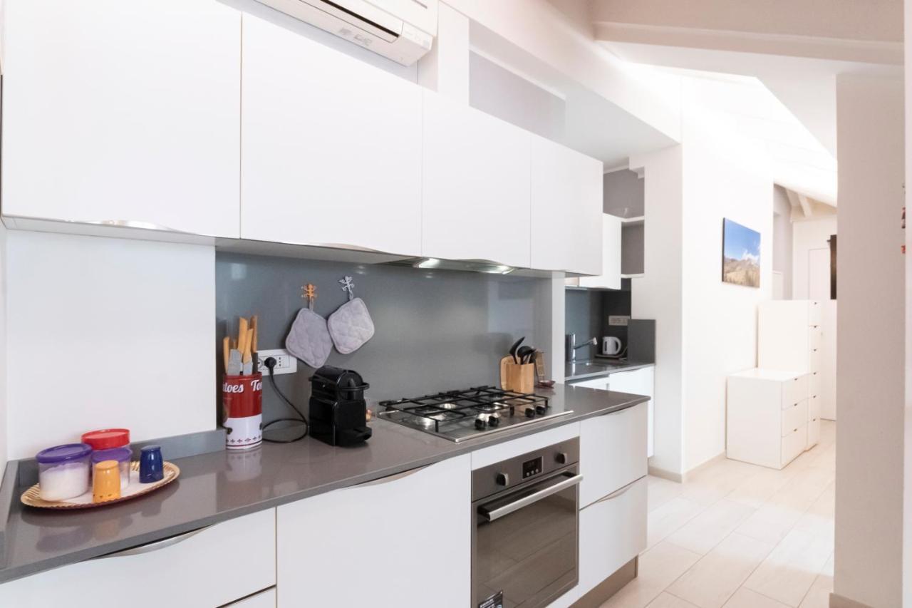 Mansarda Cola Apartamento Milán